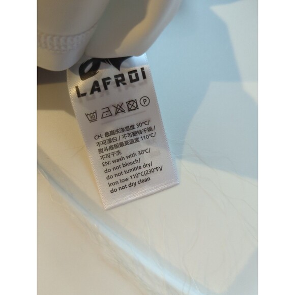 LAFROI Burst Maximum Performance Rash Guard Shirt Mens M White Black Skulls - Picture 8 of 8